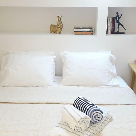 Modern Cosy Flat With Terrace In Campo De Ourique. Lägenhet Lisboa Exteriör bild